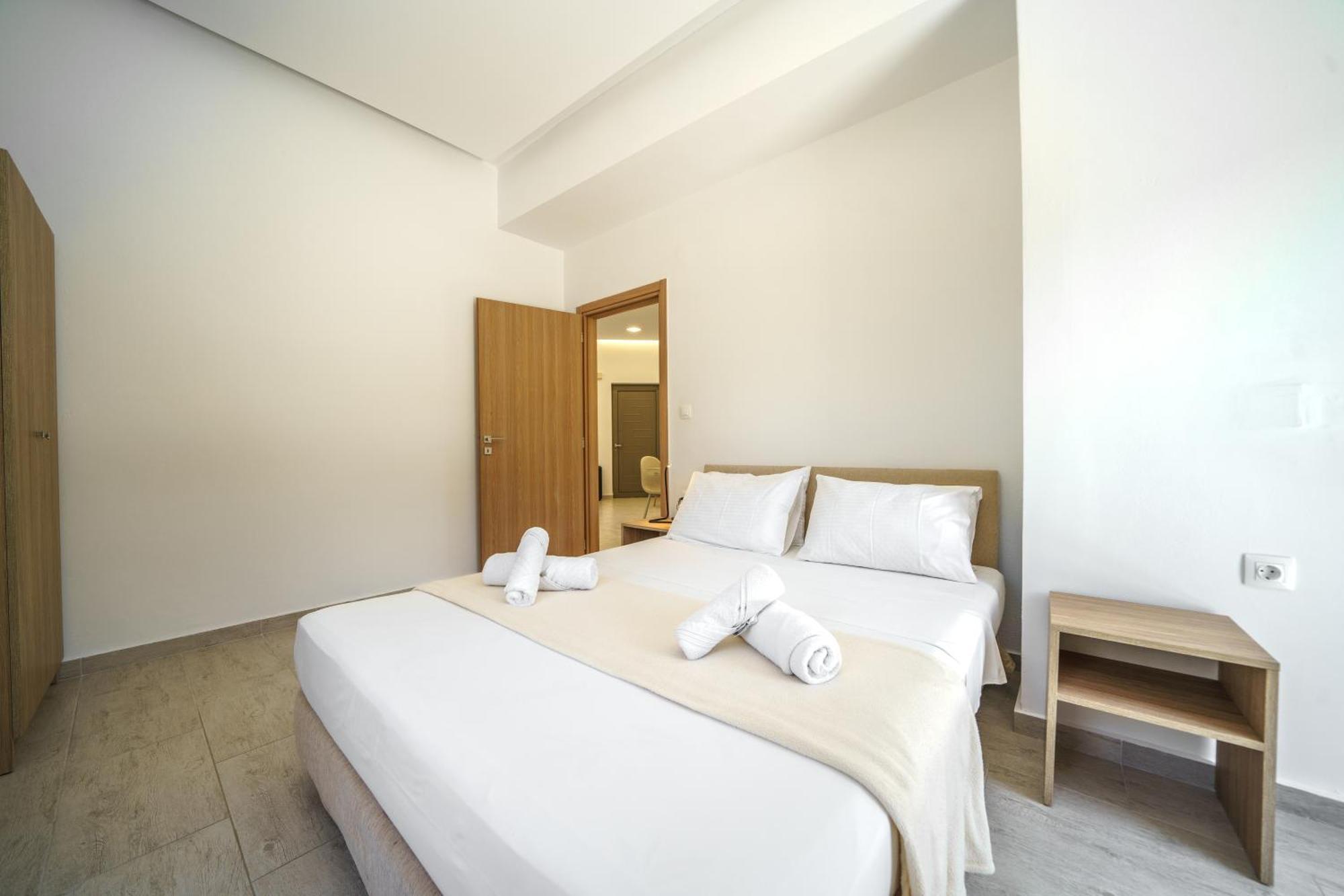 Marian With Private Swimming Pool & Jacuzzi *