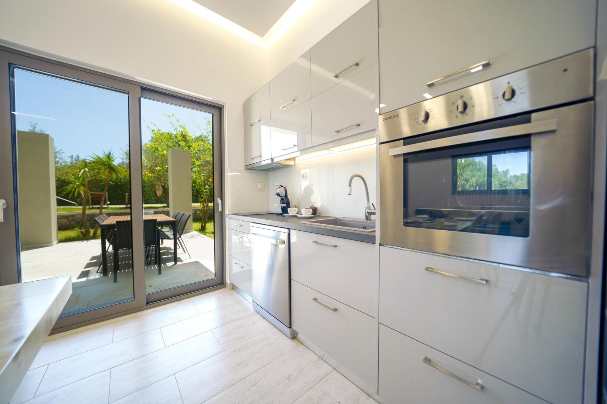 Willa Marian With Private Swimming Pool & Jacuzzi