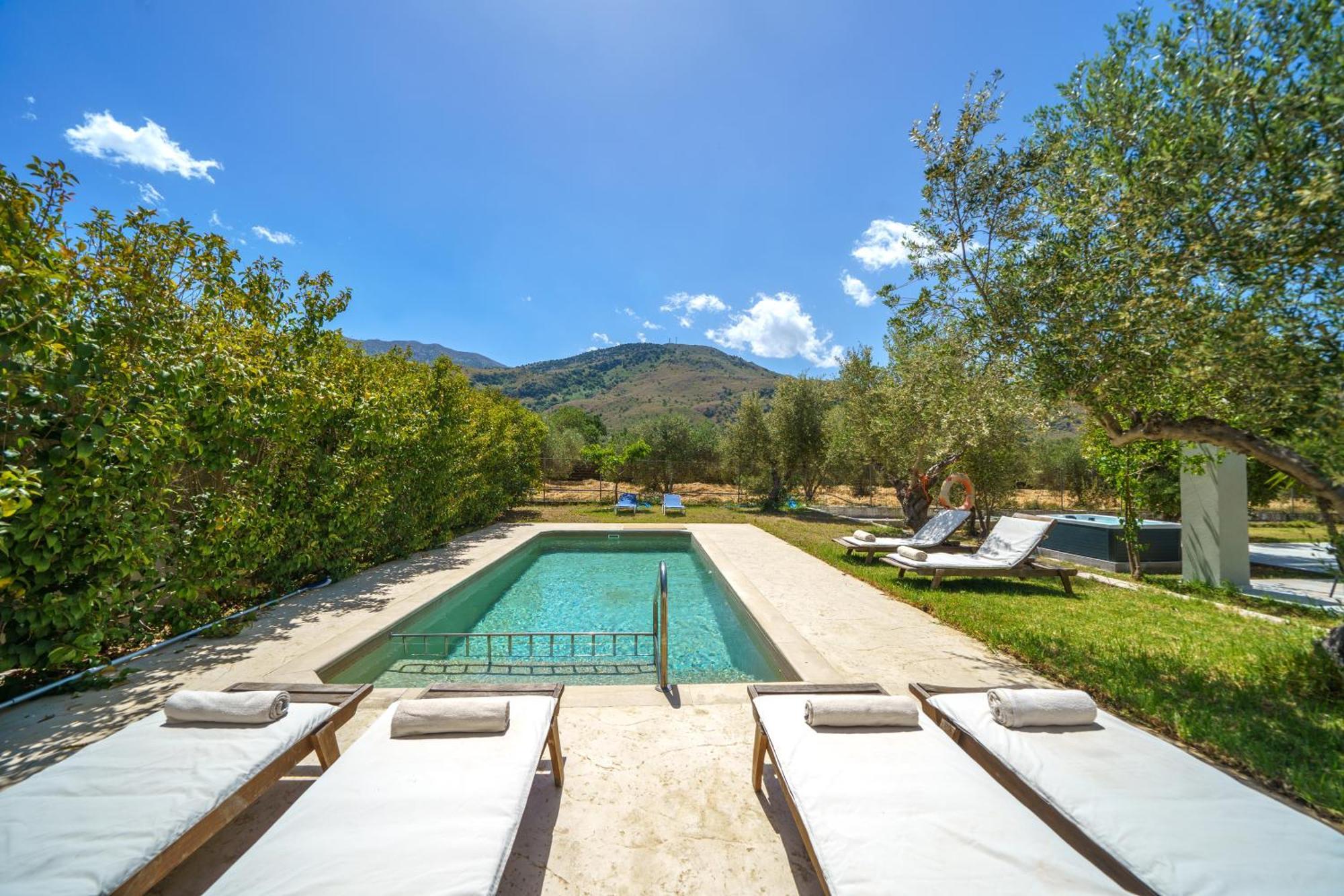 Marian With Private Swimming Pool & Jacuzzi Willa Georgioupoli