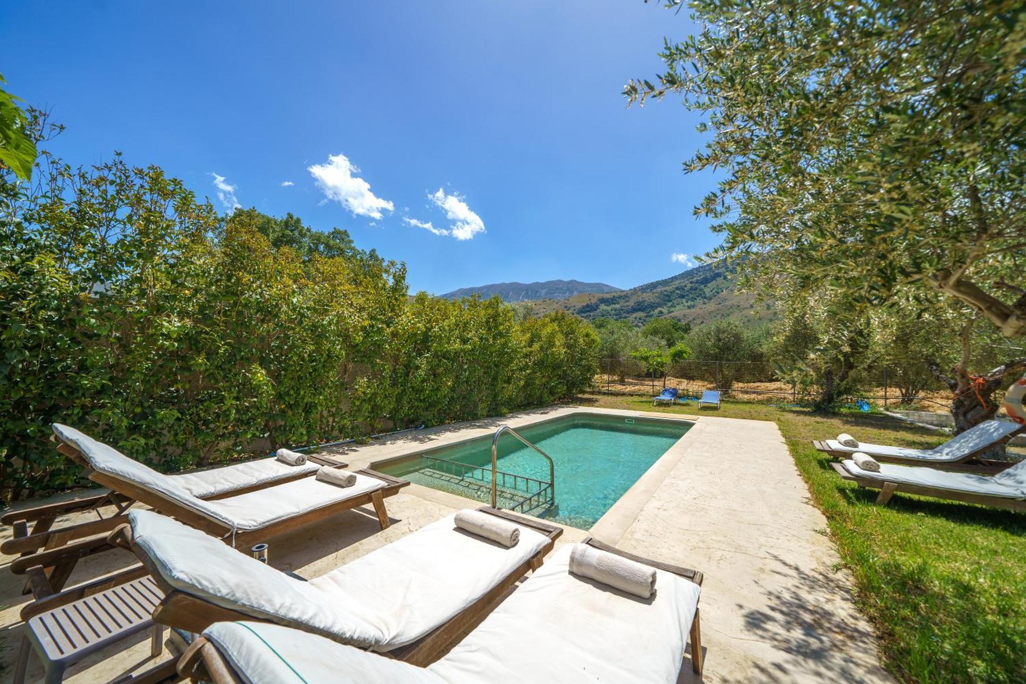 Marian With Private Swimming Pool & Jacuzzi Willa Georgioupoli